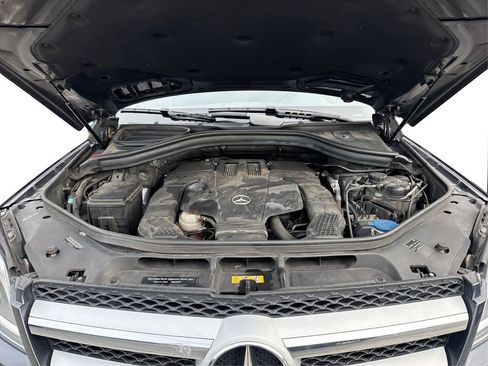 Used 2015 Mercedes-Benz GL 450 4MATIC image 11