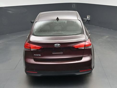 Used 2018 Kia Forte LX image 25