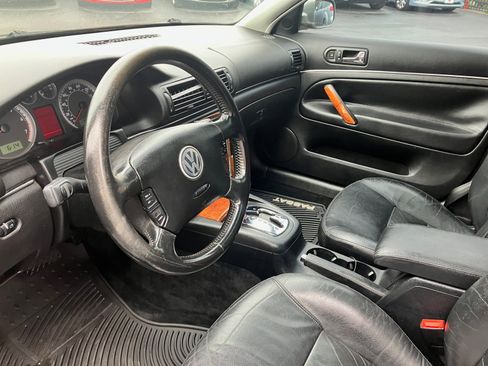 Used 2003 Volkswagen Passat W8 image 26