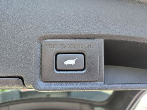 Used 2025 Acura RDX SH-AWD w/ Advance Package image 10