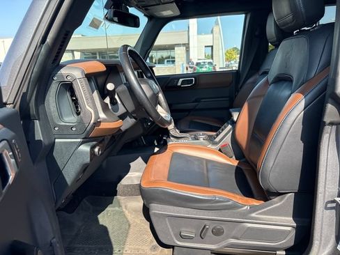 Used 2024 Ford Bronco Outer Banks AWD/4WD image 10