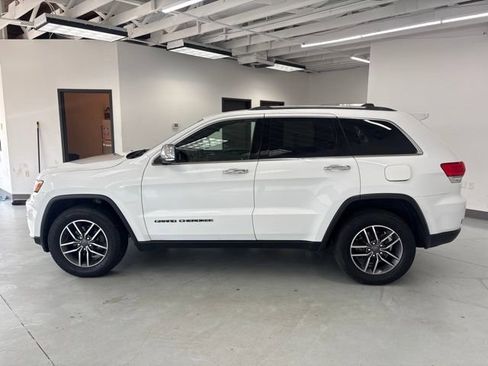 Used 2019 Jeep Grand Cherokee Limited AWD/4WD image 4
