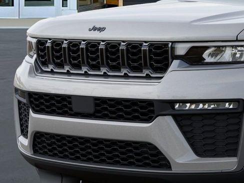 New 2026 Jeep Grand Cherokee L Limited AWD/4WD image 11