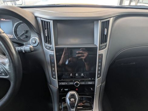 Used 2019 INFINITI Q50 Luxe w/ Essential Package (3.0T Luxe) image 29
