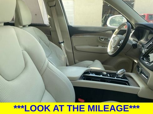 Used 2025 Volvo XC90 B6 Ultra w/ Protection Package Premier AWD/4WD image 6