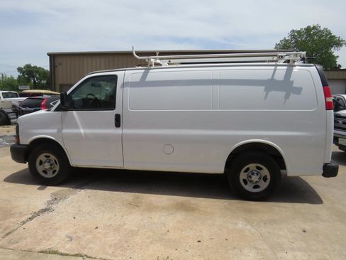 Used 2008 Chevrolet Express 1500 RWD image 6