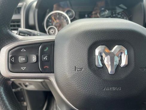 Used 2019 RAM 1500 Tradesman w/ SXT Appearance Group AWD/4WD image 28