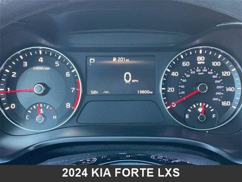 Certified 2024 Kia Forte LXS w/ LXS Technology Package image 24