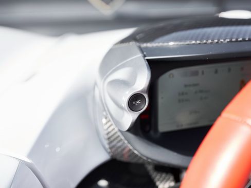 Used 2021 McLaren Elva image 67