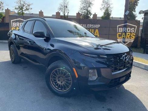 Used 2022 Hyundai Santa Cruz Limited AWD/4WD image 2