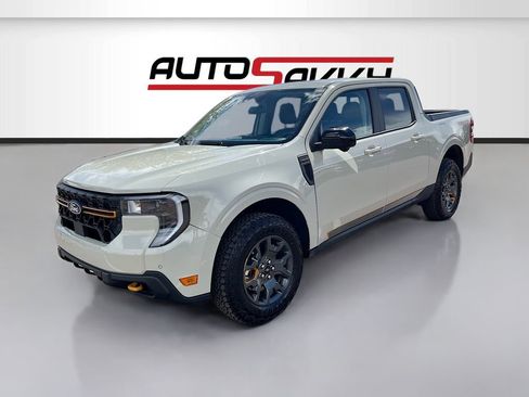 Used 2025 Ford Maverick Tremor image 3