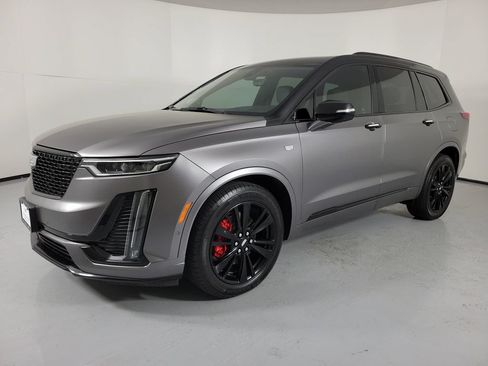 Certified 2023 Cadillac XT6 Premium Luxury w/ Technology Package FWD image 2