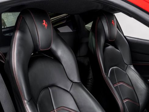 Used 2018 Ferrari 488 GTB image 31