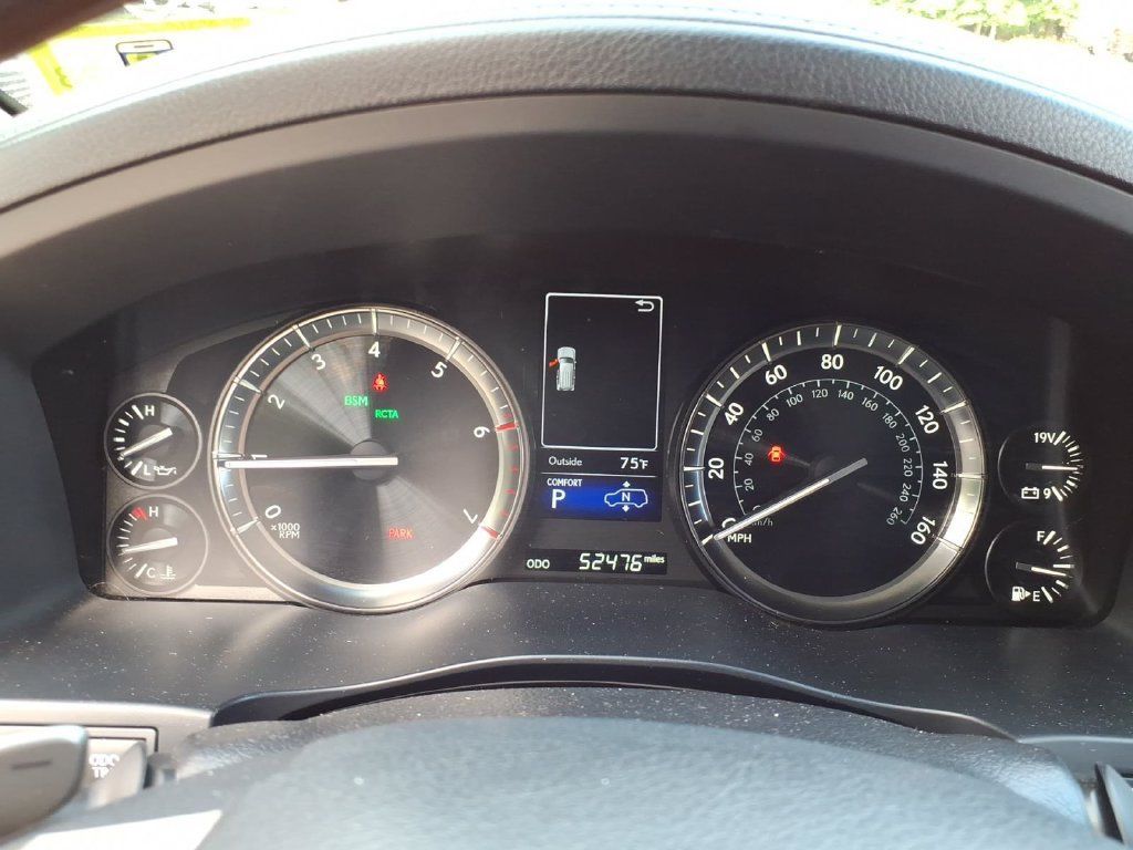 Used 2021 Lexus LX 570 4WD w/ Luxury Package image 29