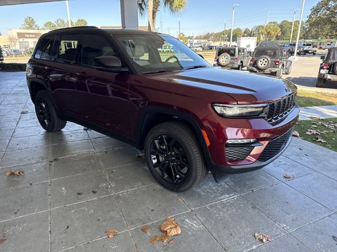 New 2025 Jeep Grand Cherokee Limited AWD/4WD image 32