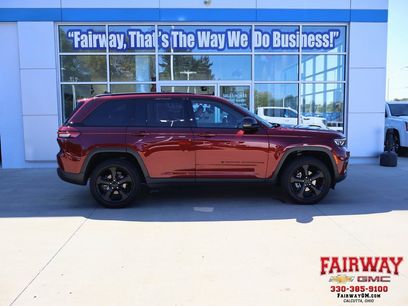 Used 2024 Jeep Grand Cherokee Altitude
