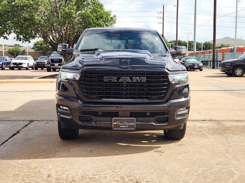 Used 2025 RAM 1500 Laramie w/ Night Edition AWD/4WD image 3