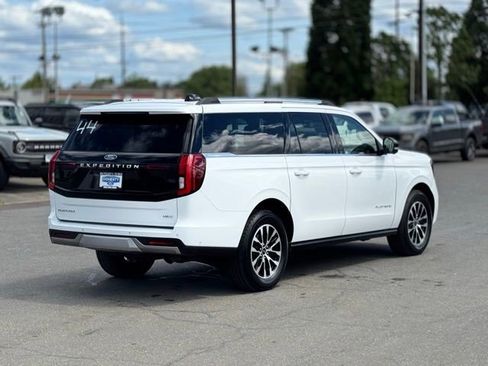 Certified 2025 Ford Expedition Max Platinum AWD/4WD image 10