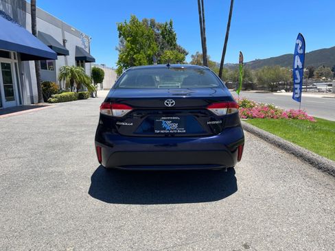 Used 2021 Toyota Corolla LE FWD image 6