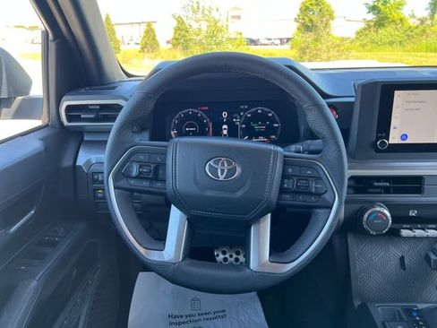 Used 2026 Toyota Tacoma TRD Sport AWD/4WD image 17