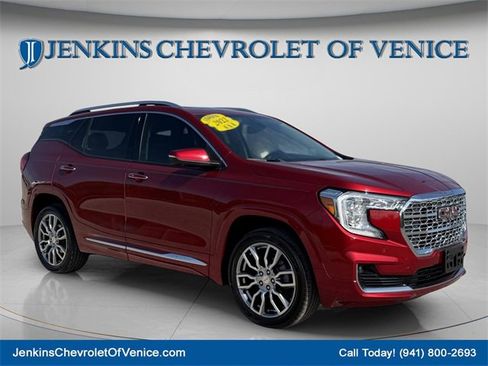 Used 2022 GMC Terrain Denali w/ Denali Premium Package image 1