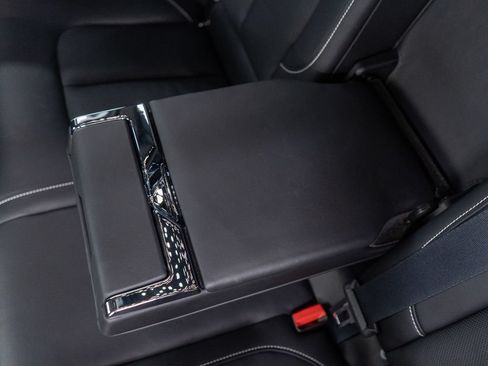 Certified 2022 Rolls-Royce Cullinan AWD/4WD image 26