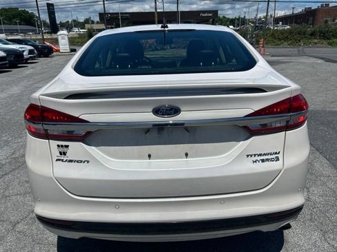 Used 2017 Ford Fusion Titanium FWD image 5