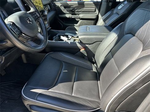 Used 2025 RAM 1500 Limited image 9