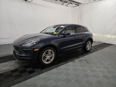 Used 2022 Porsche Macan Base w/ Premium Package Plus image 1