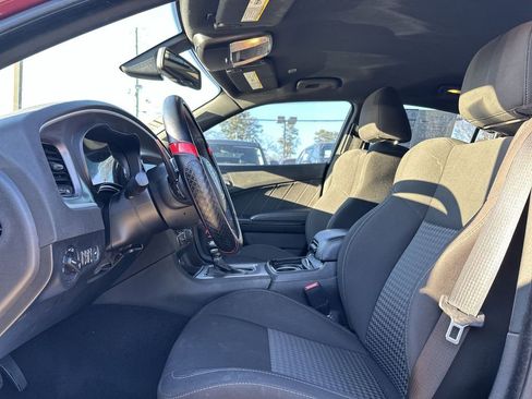 Used 2022 Dodge Charger R/T w/ Blacktop Package image 11