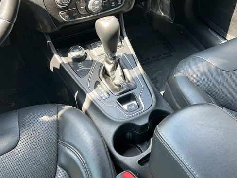 Used 2020 Jeep Cherokee High Altitude image 14