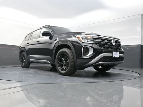 New 2026 Volkswagen Atlas Peak Edition AWD/4WD image 21