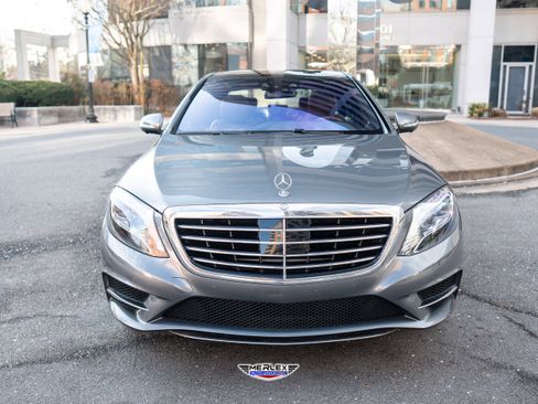 Used 2017 Mercedes-Benz S 550 Sedan w/ Sport Package w/ Sport Package image 2
