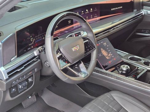 Certified 2025 Cadillac Escalade V w/ LPO, ONYX Package AWD/4WD image 10