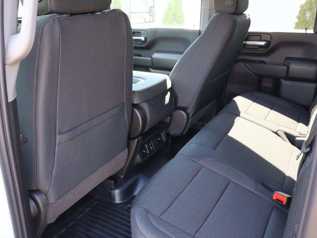 New 2026 GMC Sierra 2500 Pro w/ 1SA Pro Safety Plus Package AWD/4WD image 9