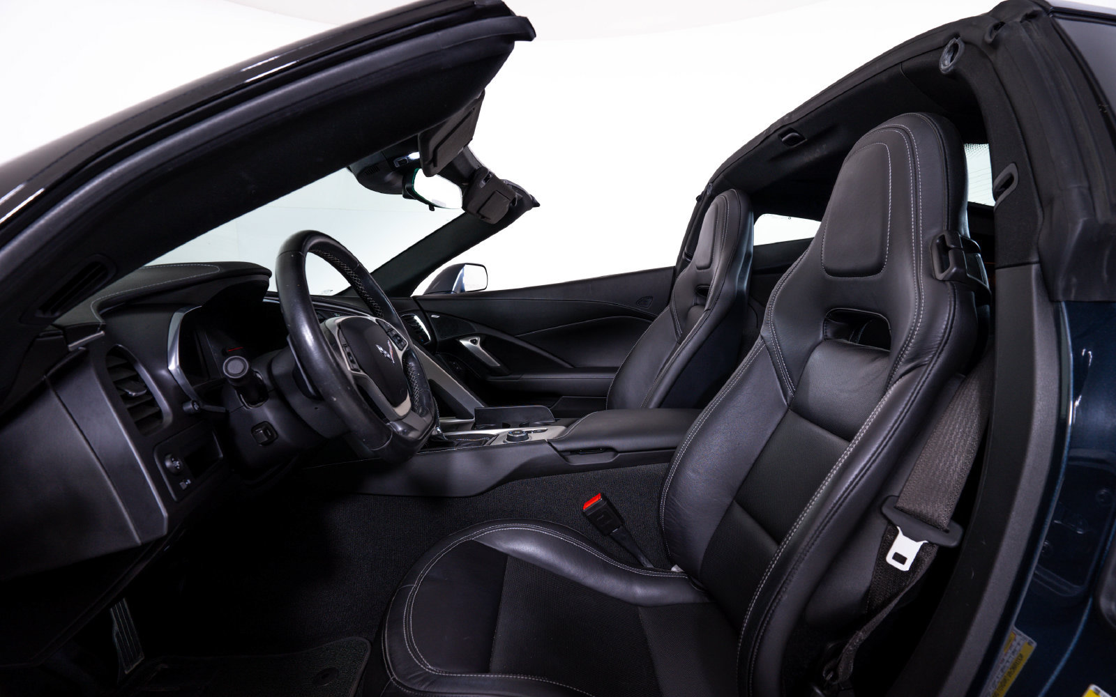 Used 2019 Chevrolet Corvette Stingray Coupe w/ Battery Protection Package RWD image 19
