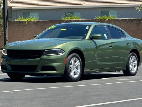 Used 2022 Dodge Charger SXT RWD image 16