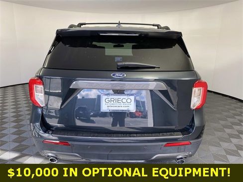 Used 2022 Ford Explorer XLT w/ Equipment Group 202A image 13