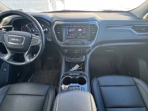 Used 2023 GMC Acadia AT4 image 10