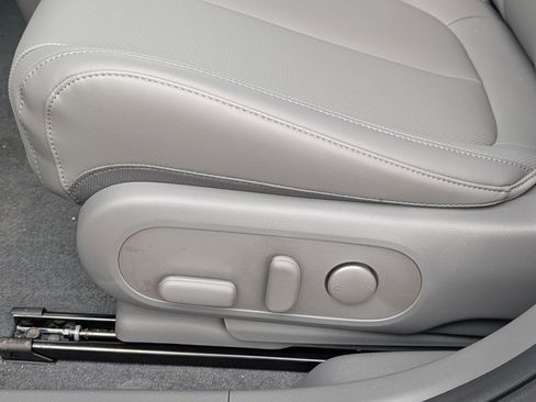 New 2026 Hyundai Ioniq 5 SEL image 11