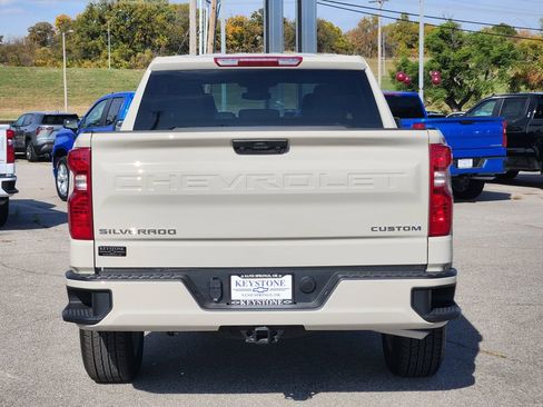 New 2026 Chevrolet Silverado 1500 Custom image 6