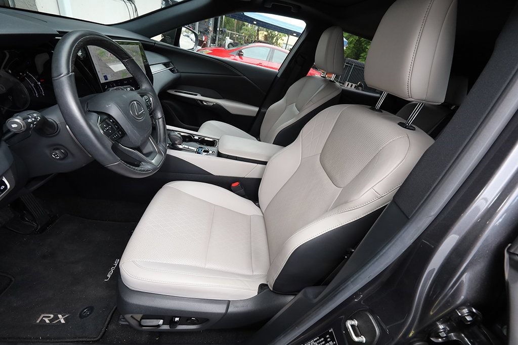 Used 2024 Lexus RX 350 Premium Plus w/ Accessory Package (Z1) FWD image 11