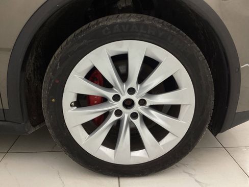 Used 2016 Tesla Model X 75D image 48