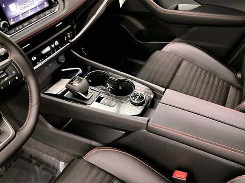 New 2026 Nissan Rogue SV image 8