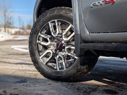 Used 2023 GMC Sierra 1500 AT4 w/ AT4 Premium Package image 7