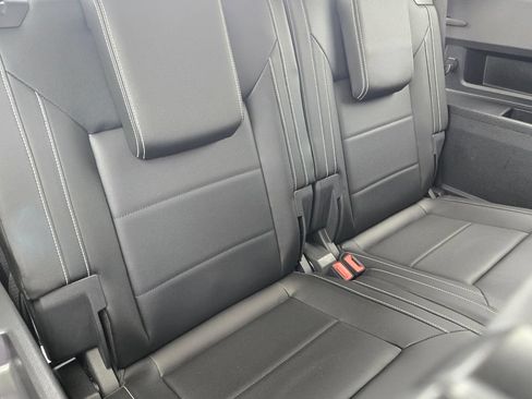 Certified 2023 Volkswagen Atlas SE FWD image 19