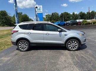 Used 2017 Ford Escape Titanium AWD/4WD video 1