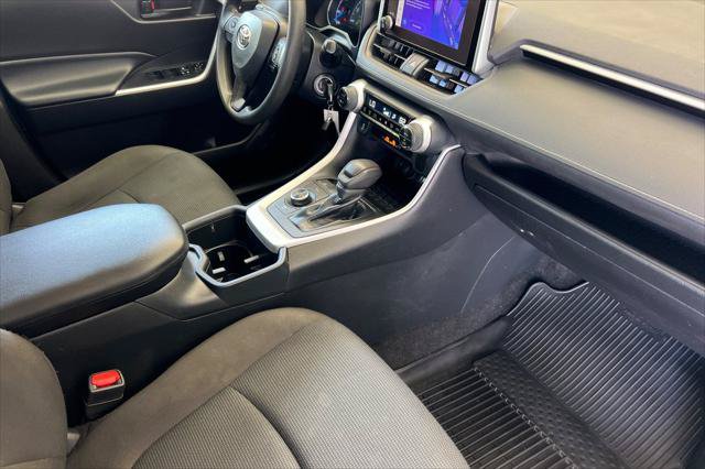 Certified 2023 Toyota RAV4 LE AWD/4WD image 17
