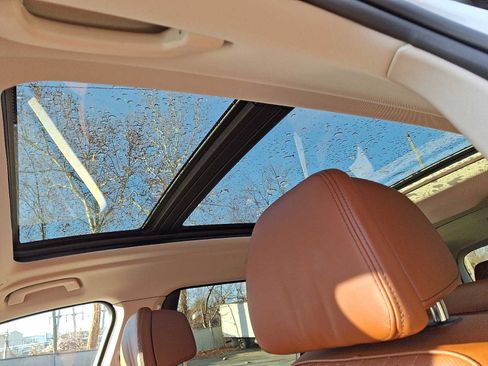 Certified 2023 BMW X7 xDrive40i w/ Executive Package image 16