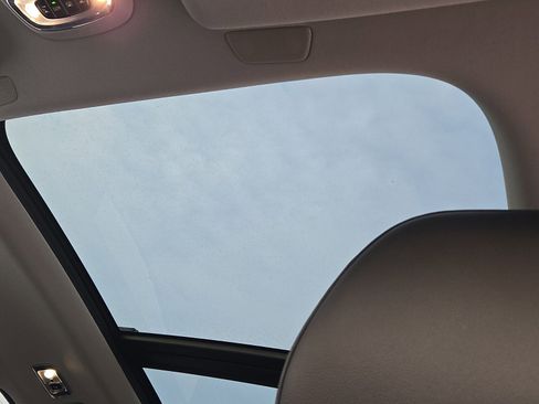 Used 2019 Volvo XC90 T5 Momentum image 15